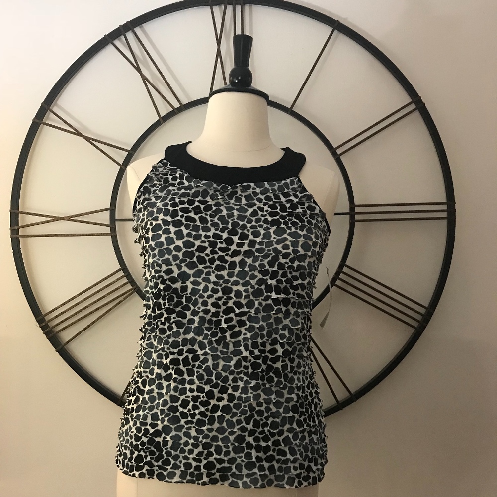 Notations Sleeveless Black/White/Gray Top Size L